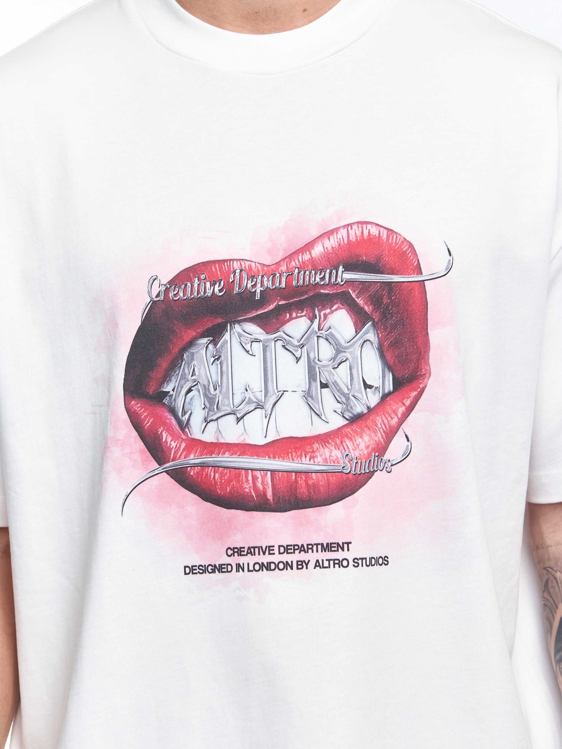 Altro Studios T-Shirt - Image 4