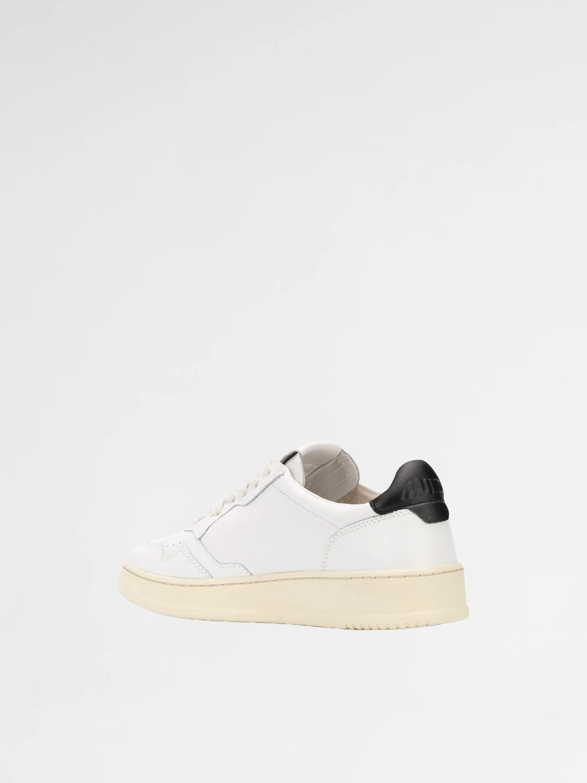 Autry Sneakers SS26 - AULM LL22 - Image 2