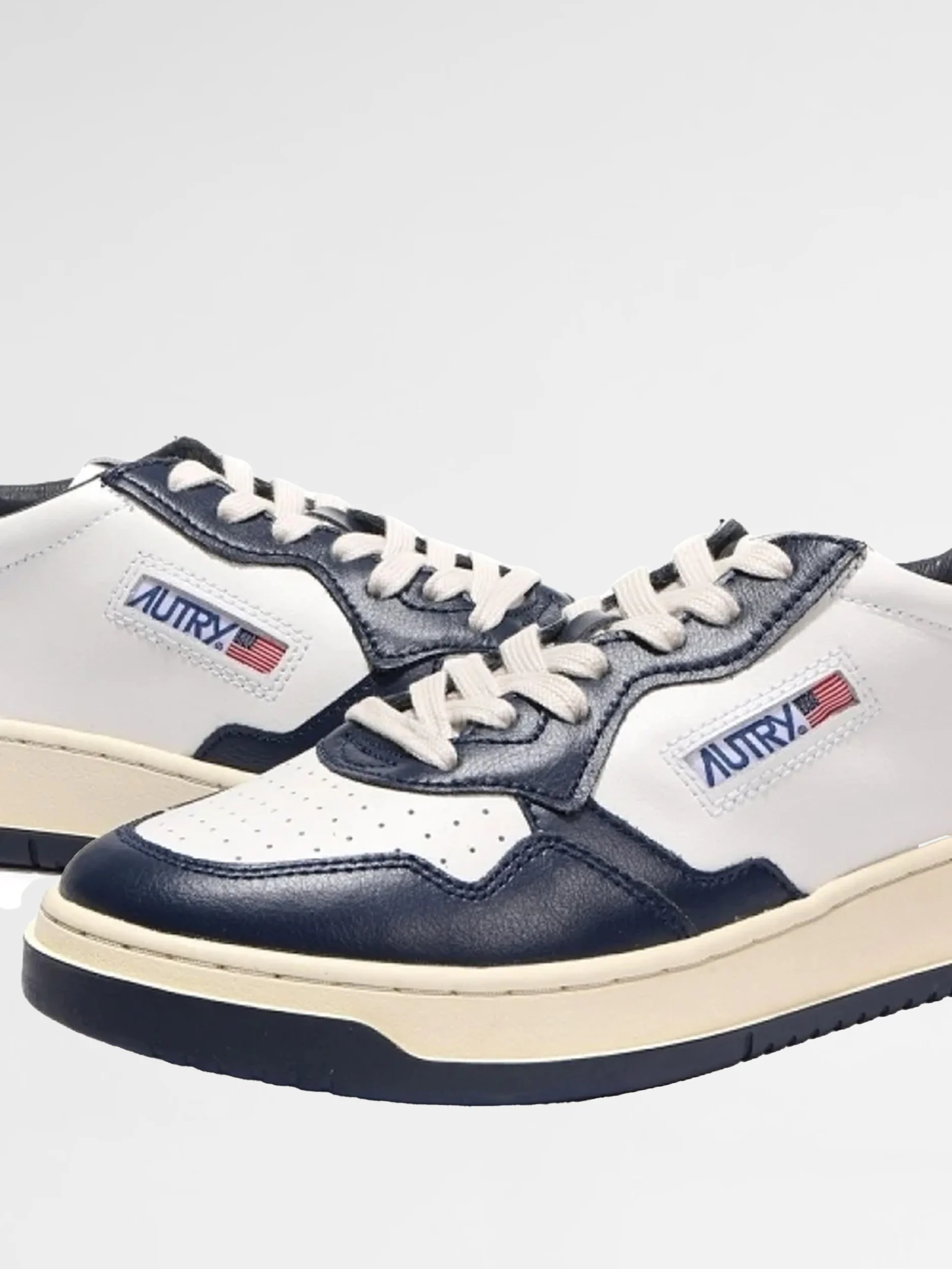 Autry Sneakers SS26 - AULM WB04 - Image 2