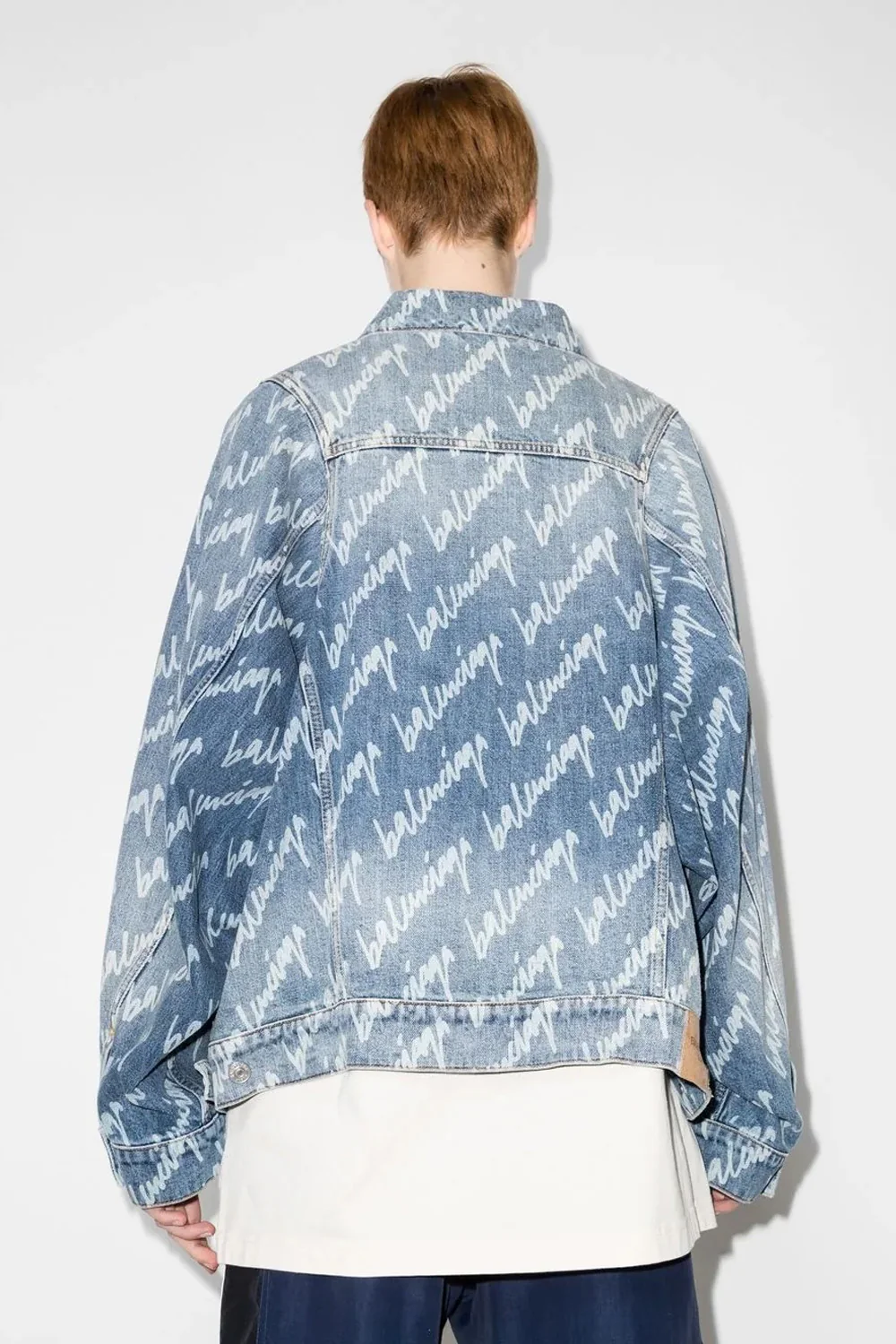 Balenciaga logo-print oversized denim jacket - Image 5