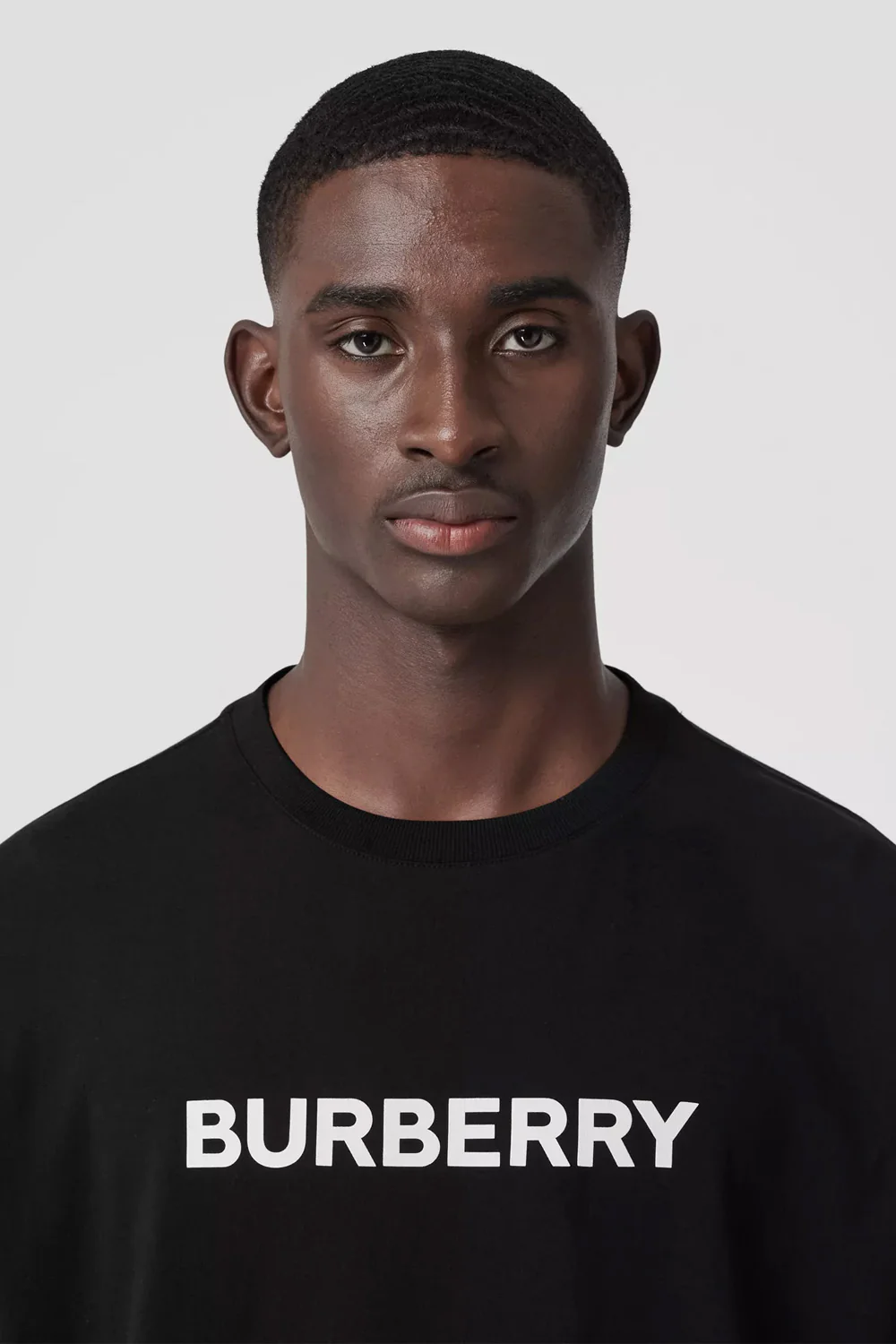 Burberry Logo Print Cotton Oversized T-shirt black - Image 4
