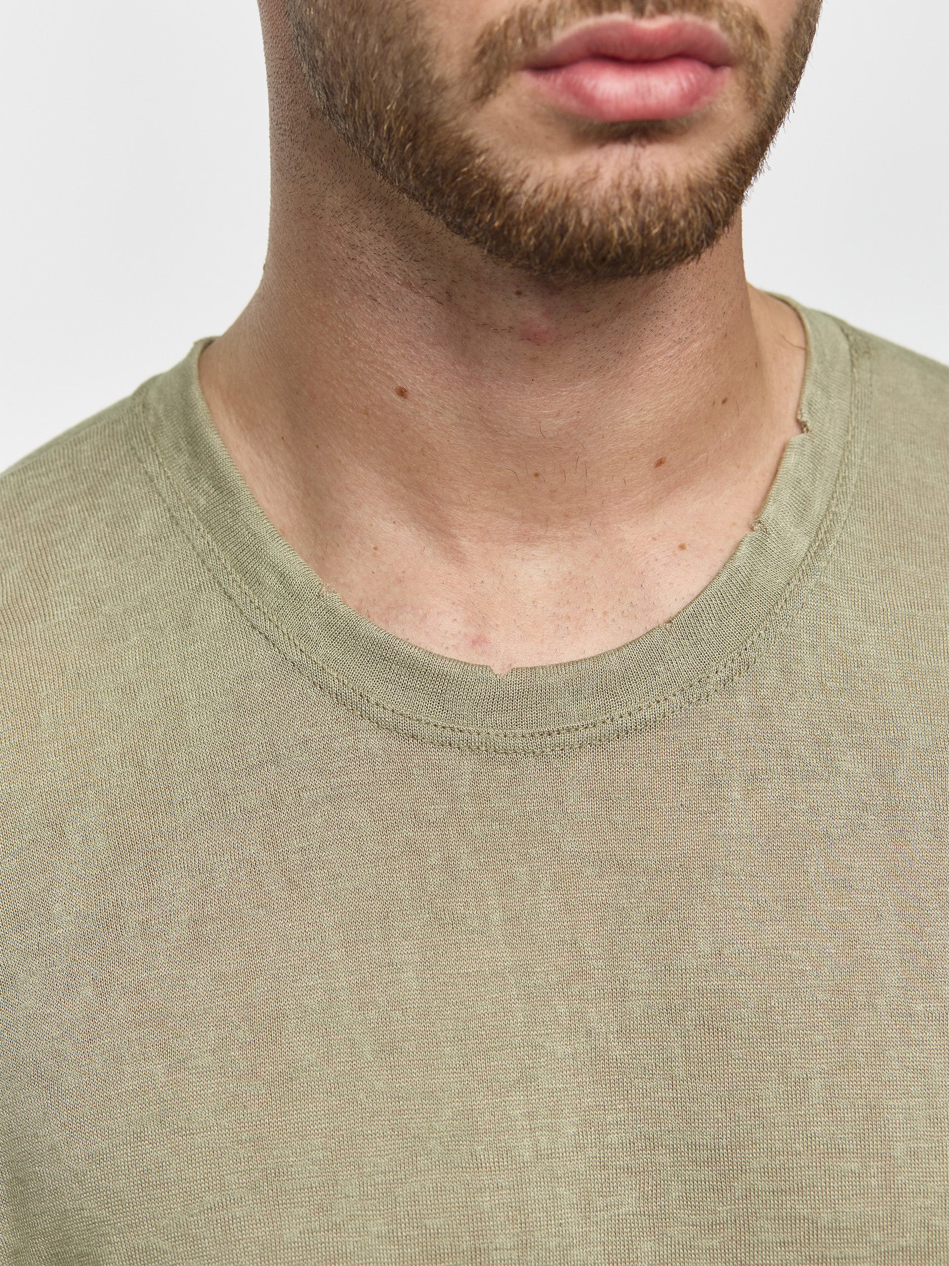 CREW Milano Linen T-Shirt Light Green - Image 3