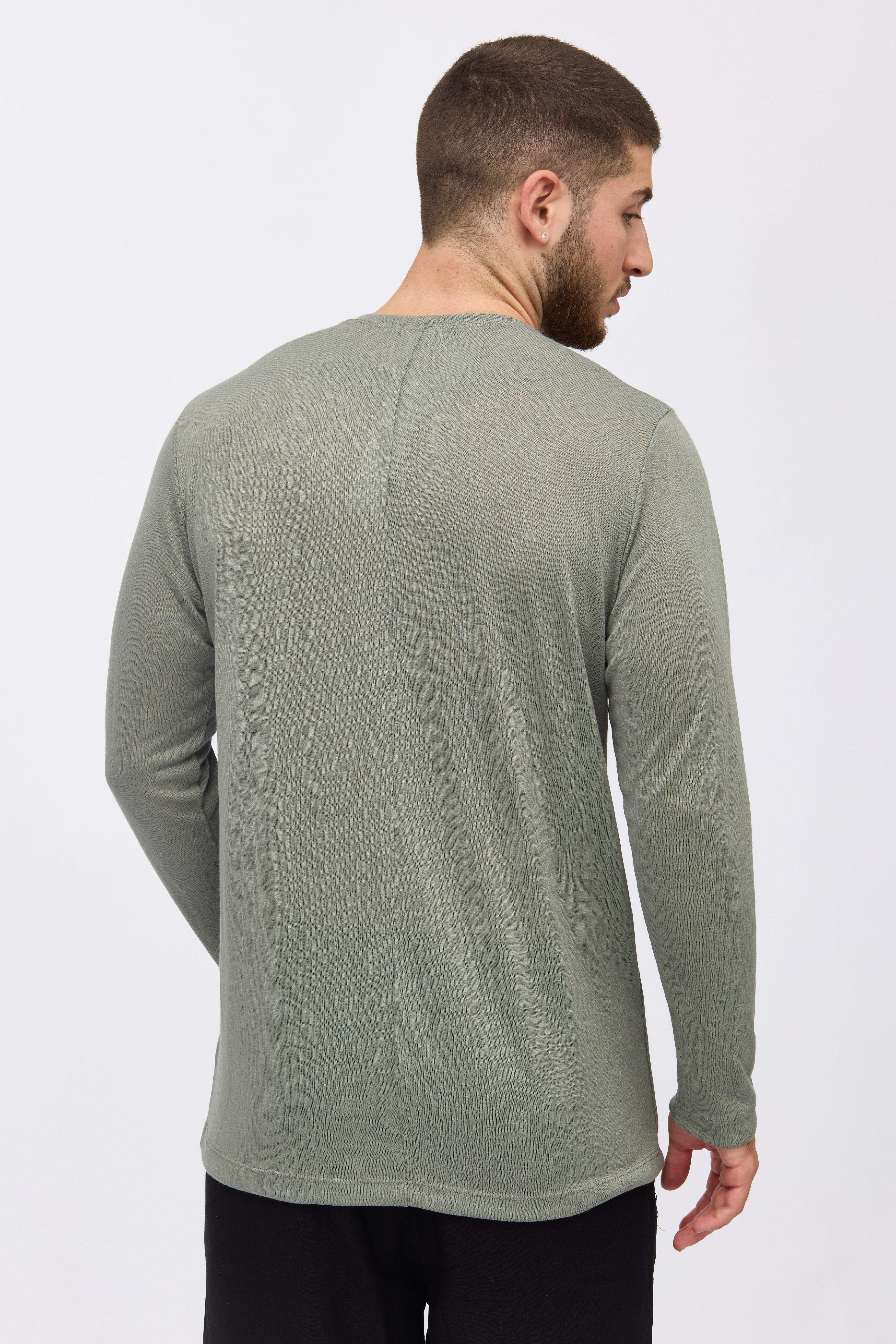 Crew Milano Relaxed Linen Long Sleeve T-Shirt - Image 11