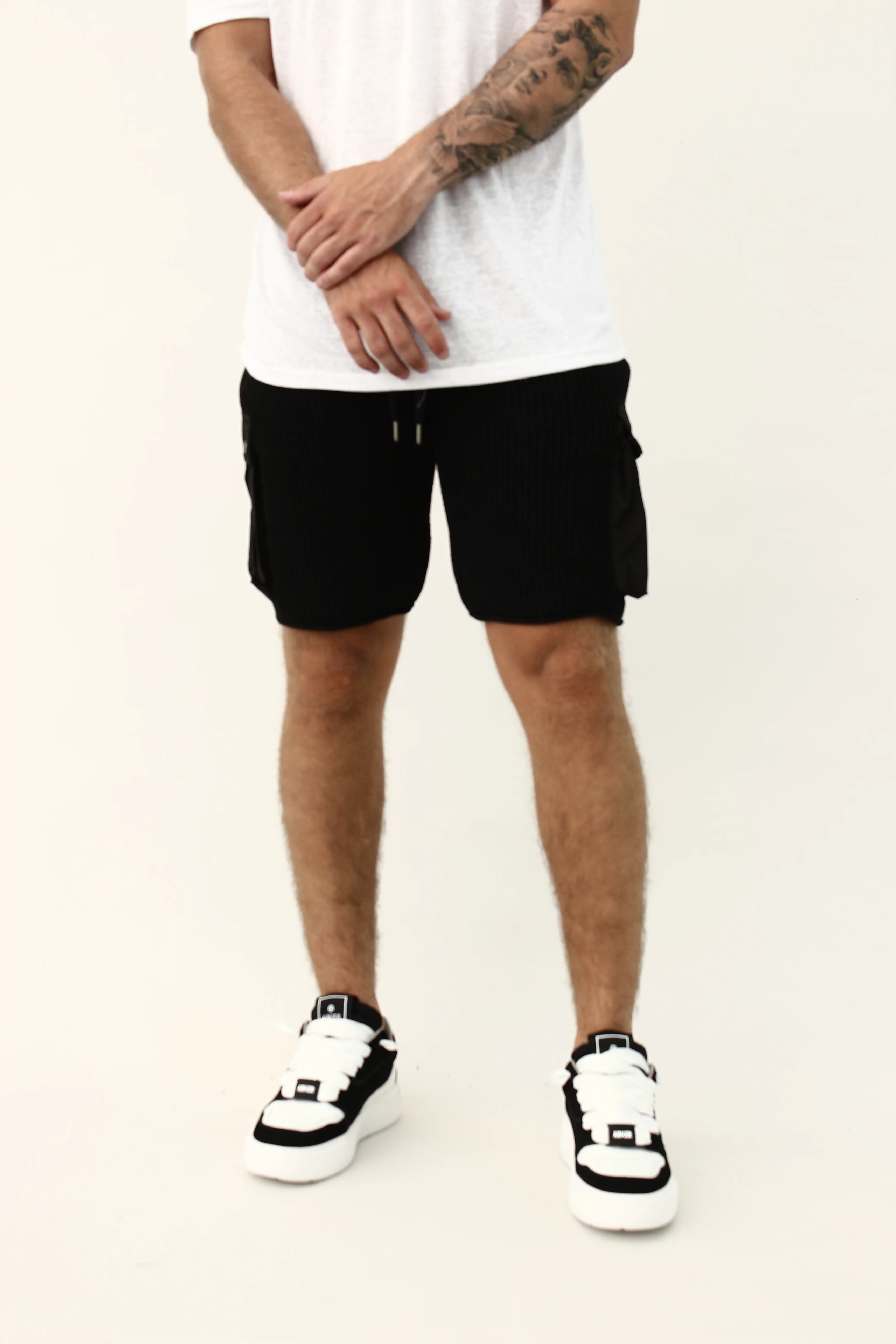 CREW Milano Knitted short cargo pants Black - Image 4