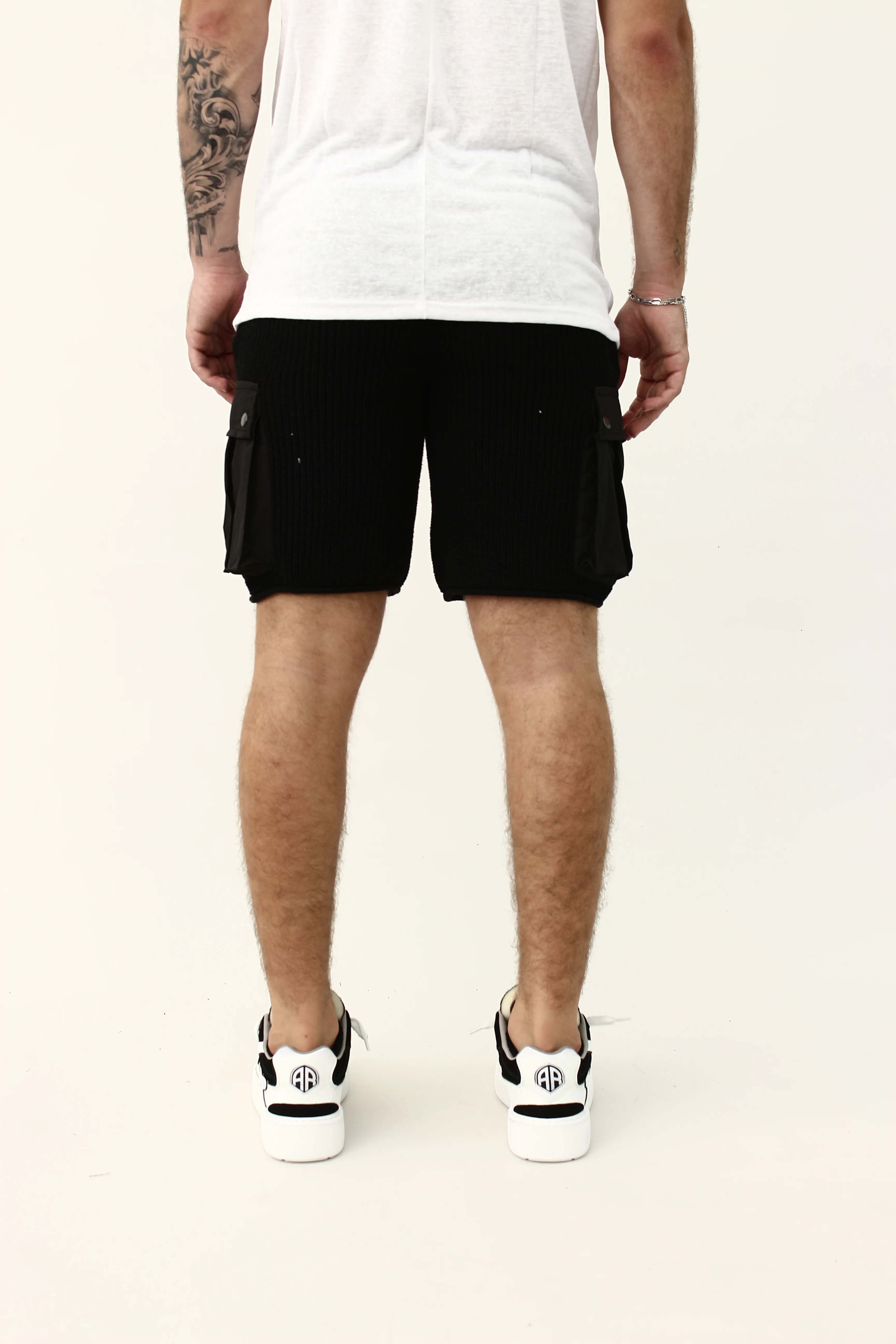 CREW Milano Knitted short cargo pants Black - Image 6