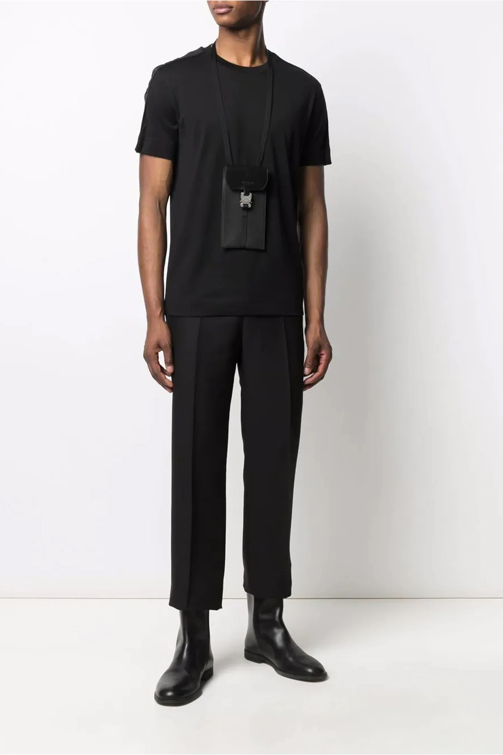 Givenchy logo-tape detail short-sleeve T-shirt - Image 5