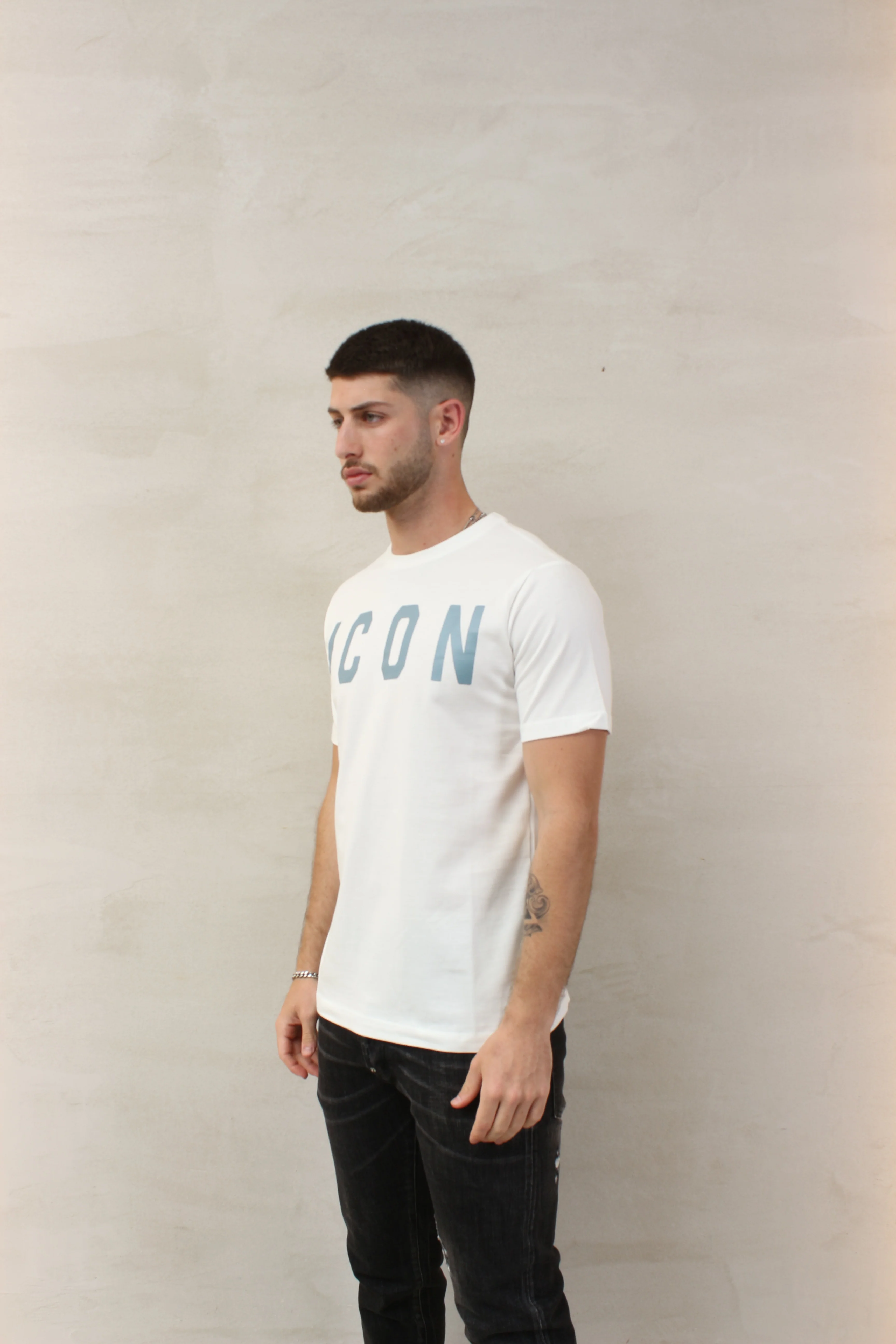ICON T-Shirt Logo Slim Fit - Image 3