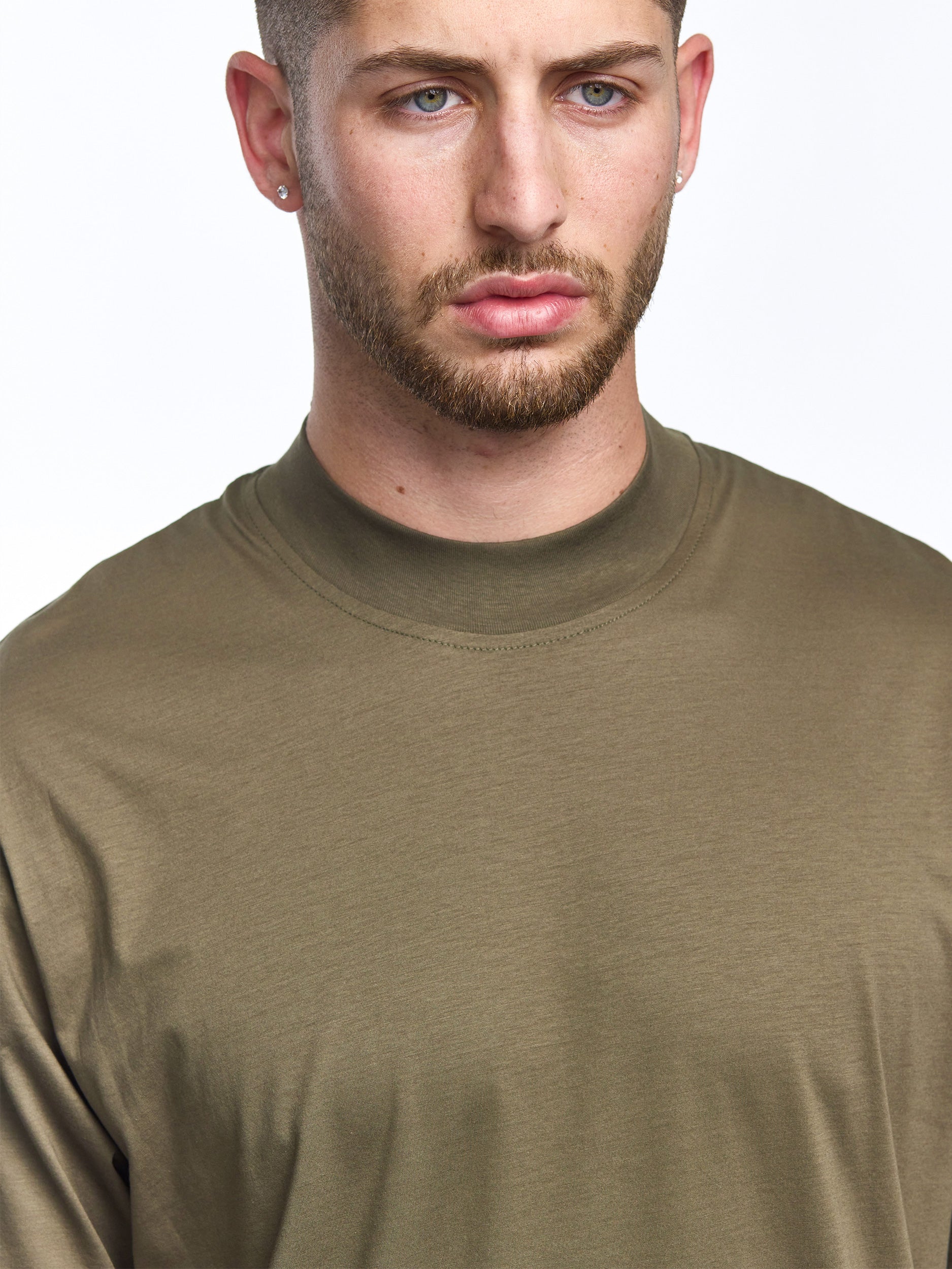 Prêt A Porter T-Shirt High-Neck - Image 5