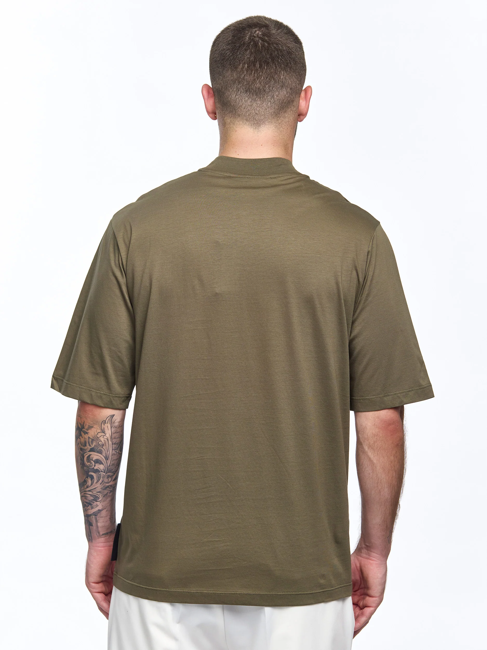 Prêt A Porter T-Shirt High-Neck - Image 6