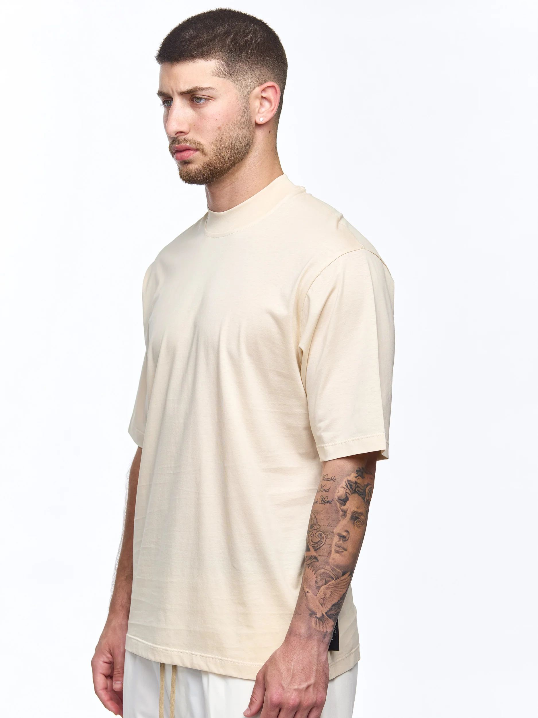 Prêt A Porter T-Shirt High-Neck - Image 3