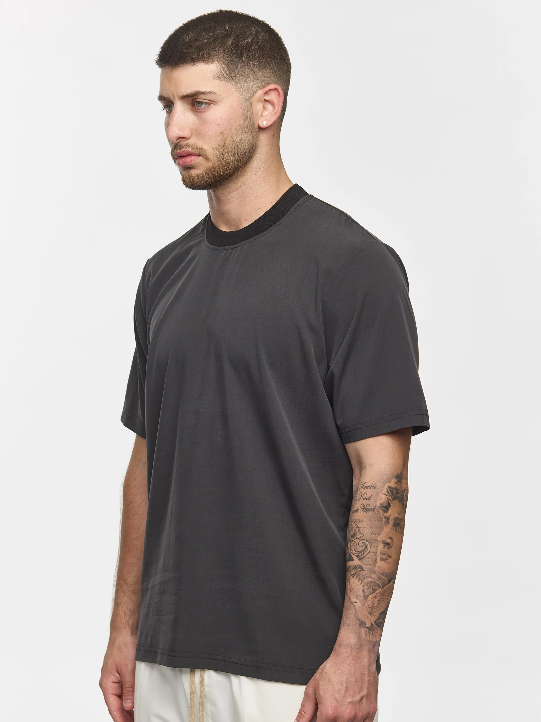 Prêt A Porter T-Shirt Soft Fabric Dark Grey - Image 3