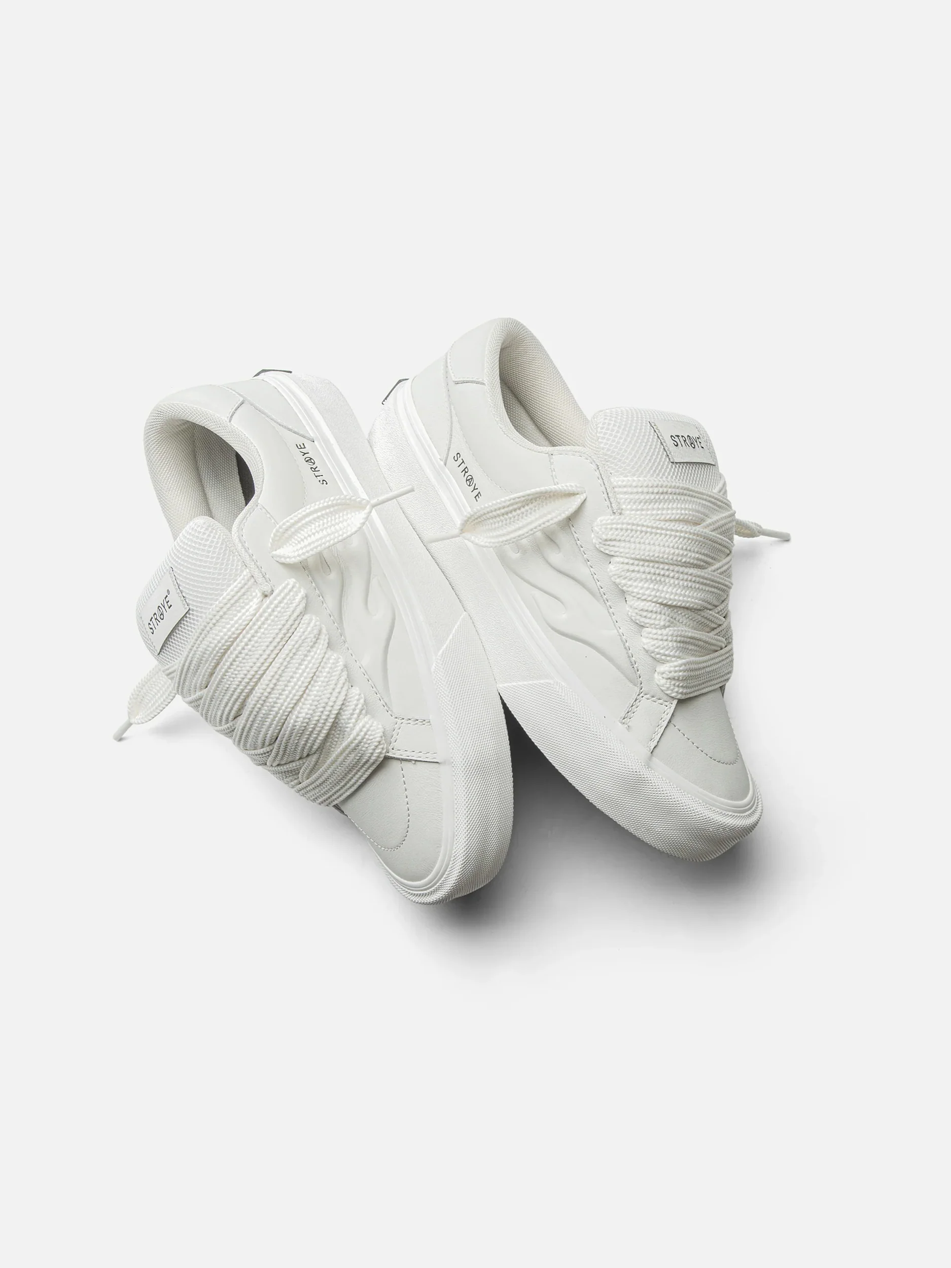 STRAYE Logan Puff - Blanco Bevel - Image 2