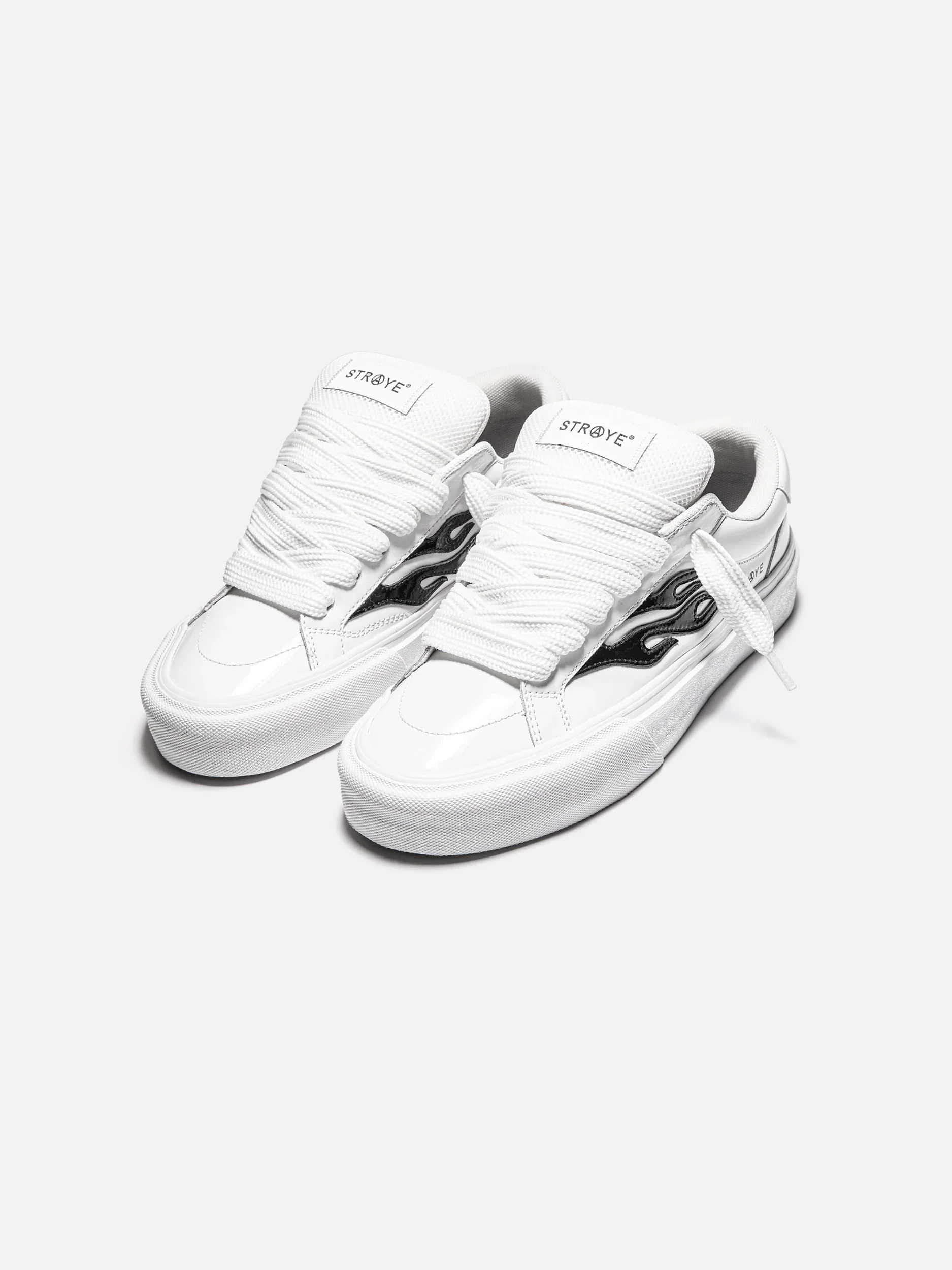 STRAYE Logan Puff - Glossy White - Image 3